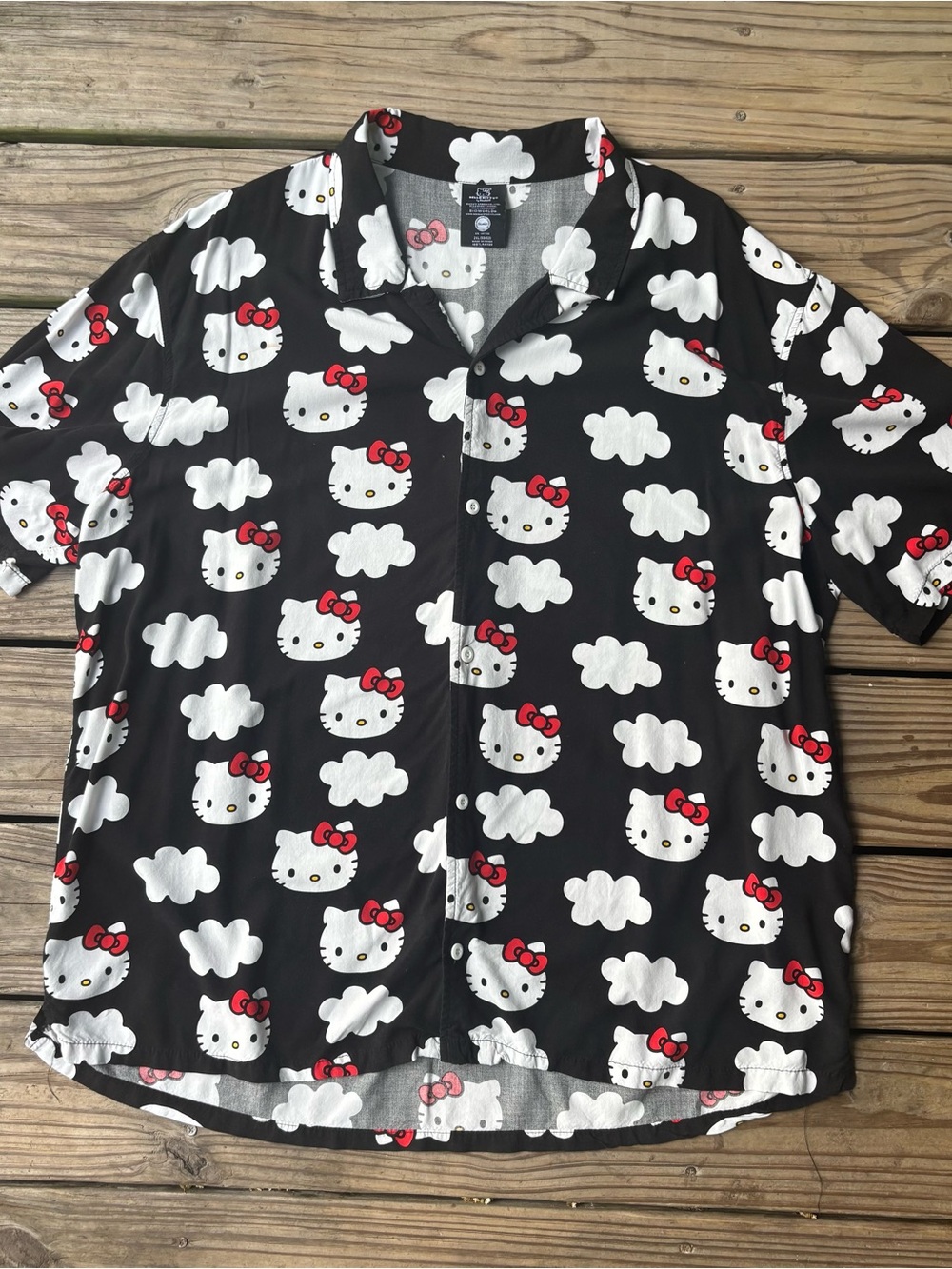 Hello Kitty Short Sleeve Button Up